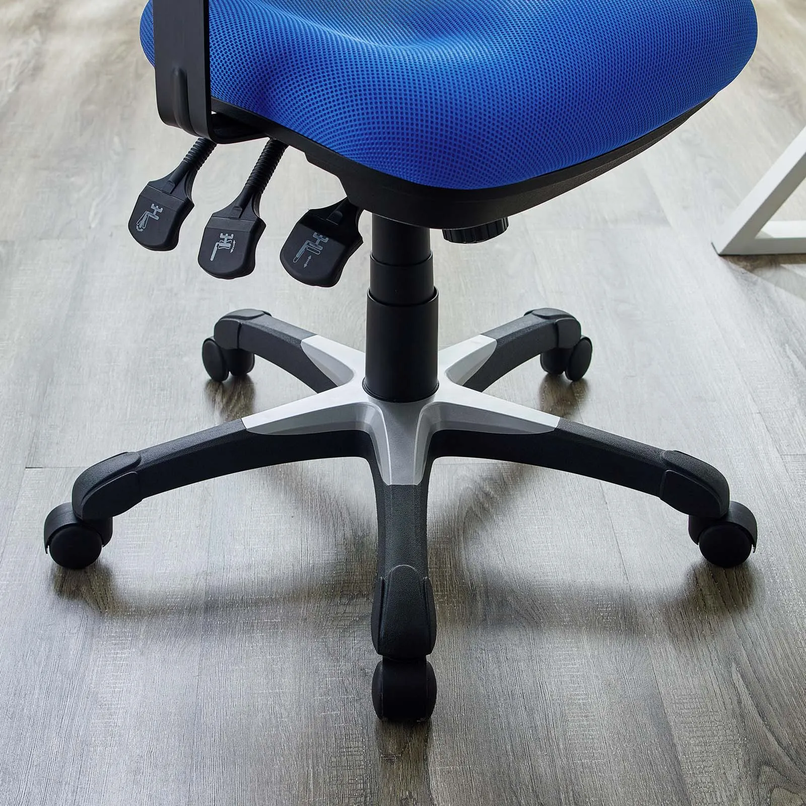 Articulate Mesh Office Chair