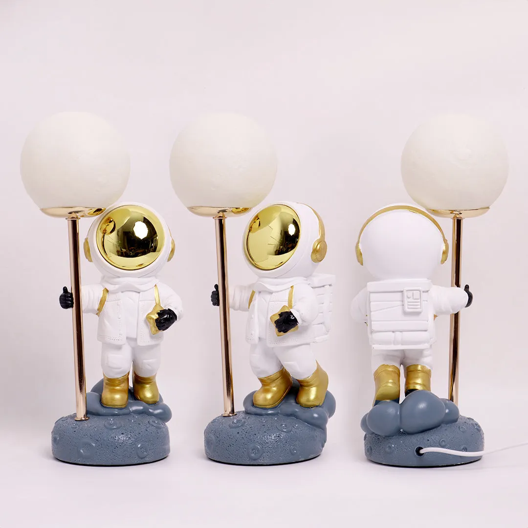 Astronaut Moon Lamp