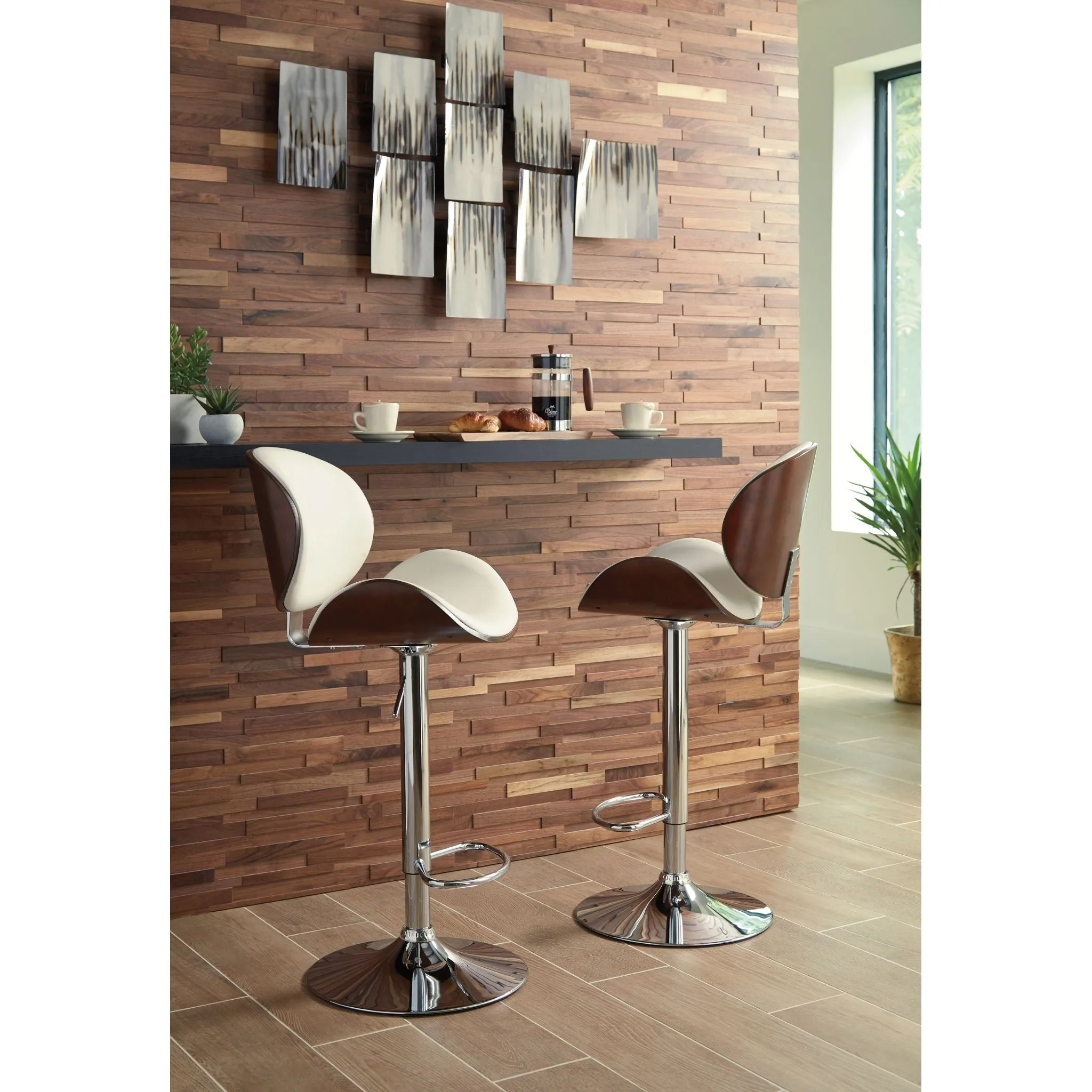 Bellatier Adjustable Height Stool