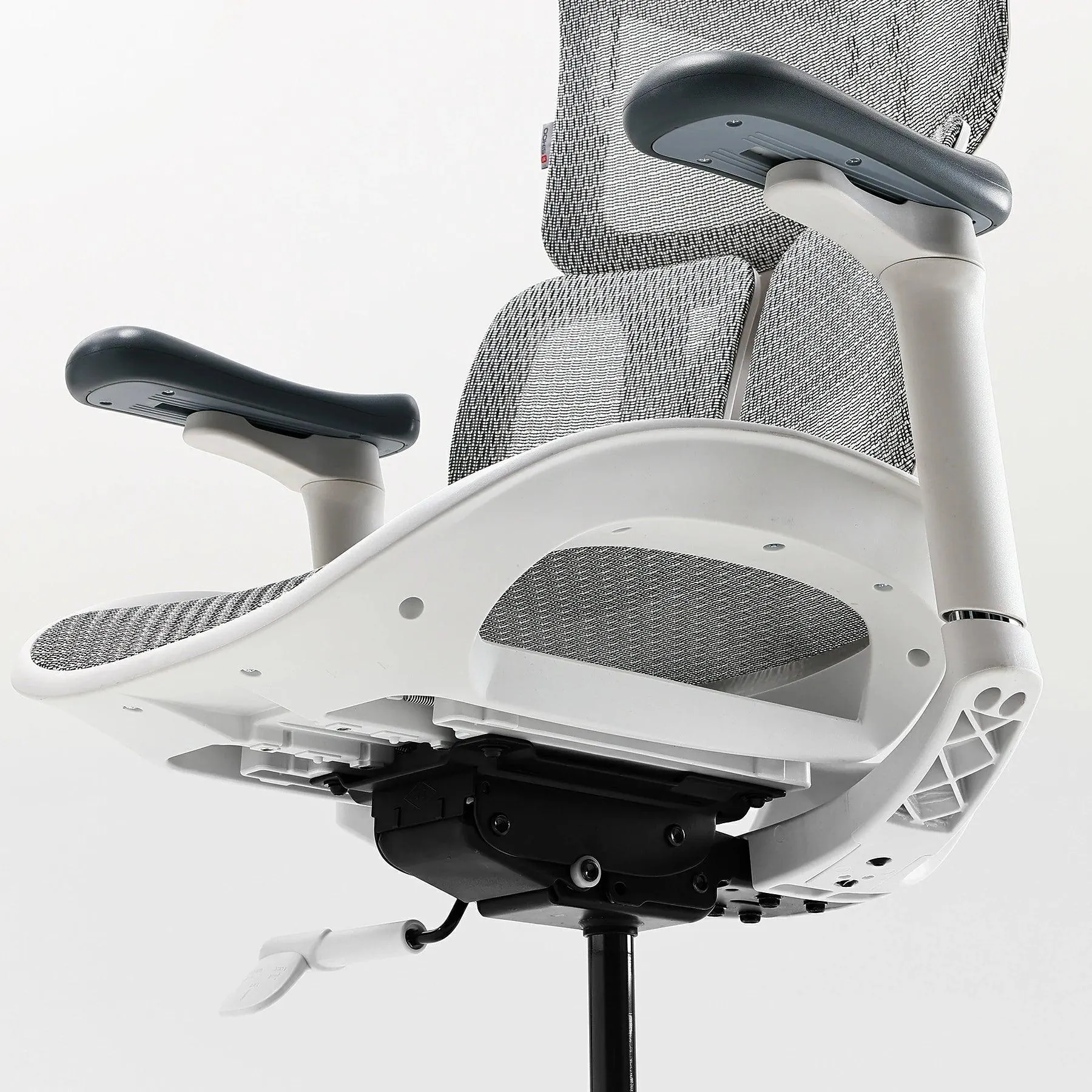 Doro S100 Ergonomic Office Chair with Dual Dynamic Lumbar Support