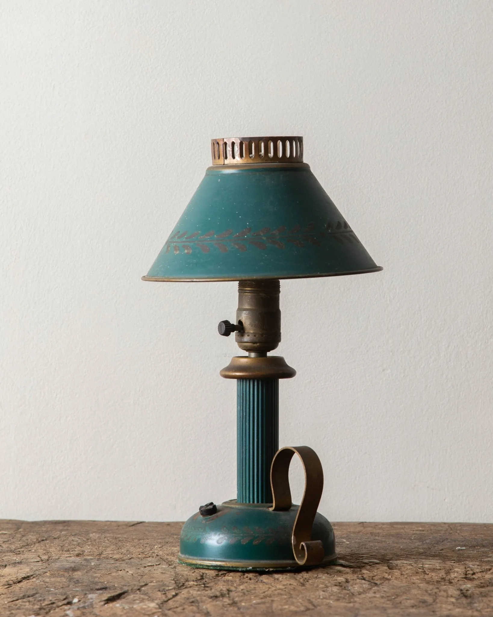 Green Hand Painted Toleware Metal Lamp