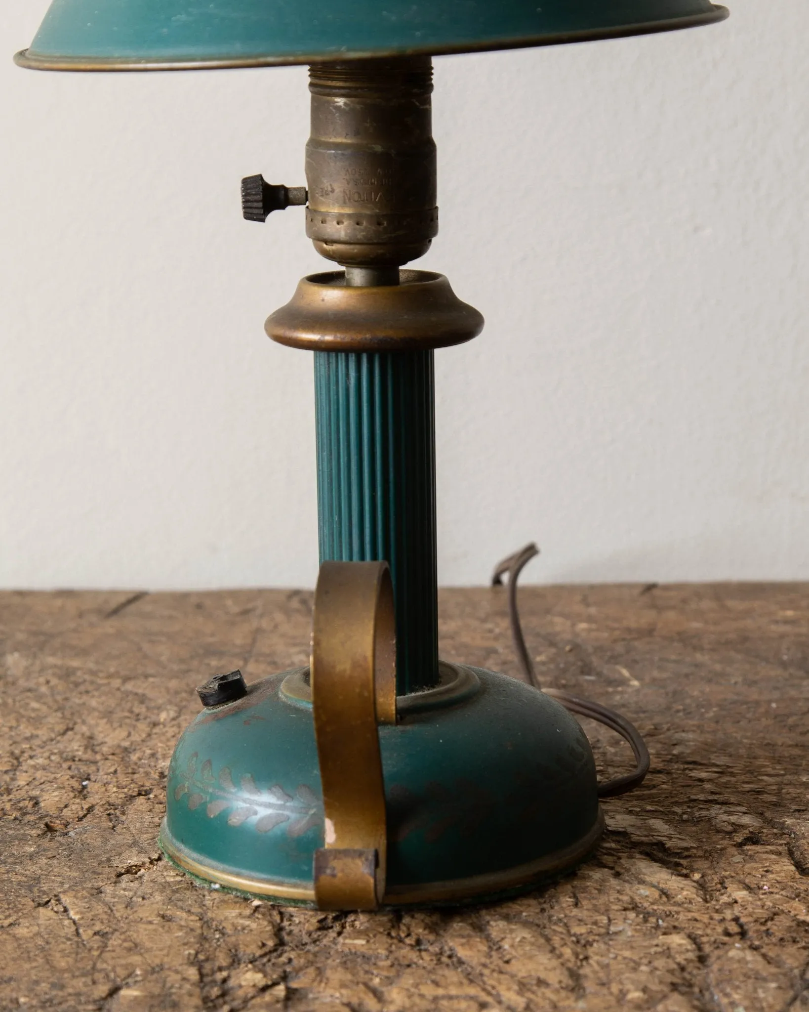 Green Hand Painted Toleware Metal Lamp