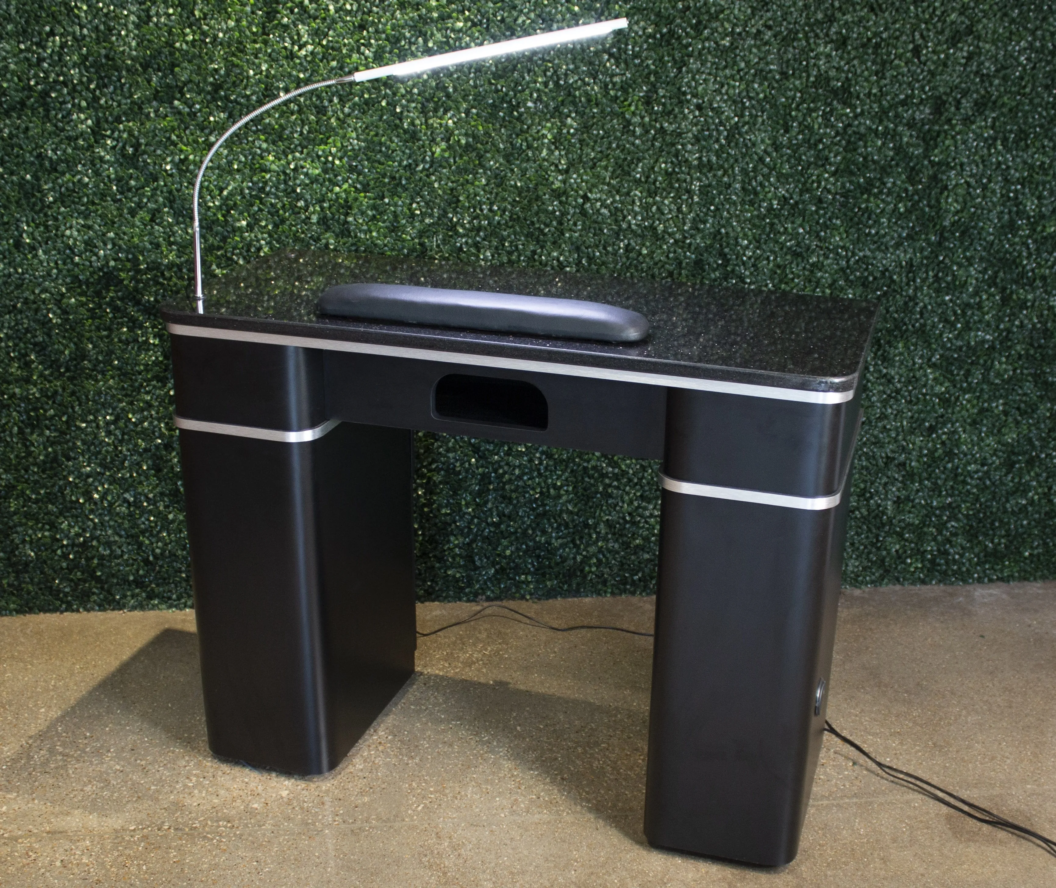 KEEN Slimflex LED Table Lamp