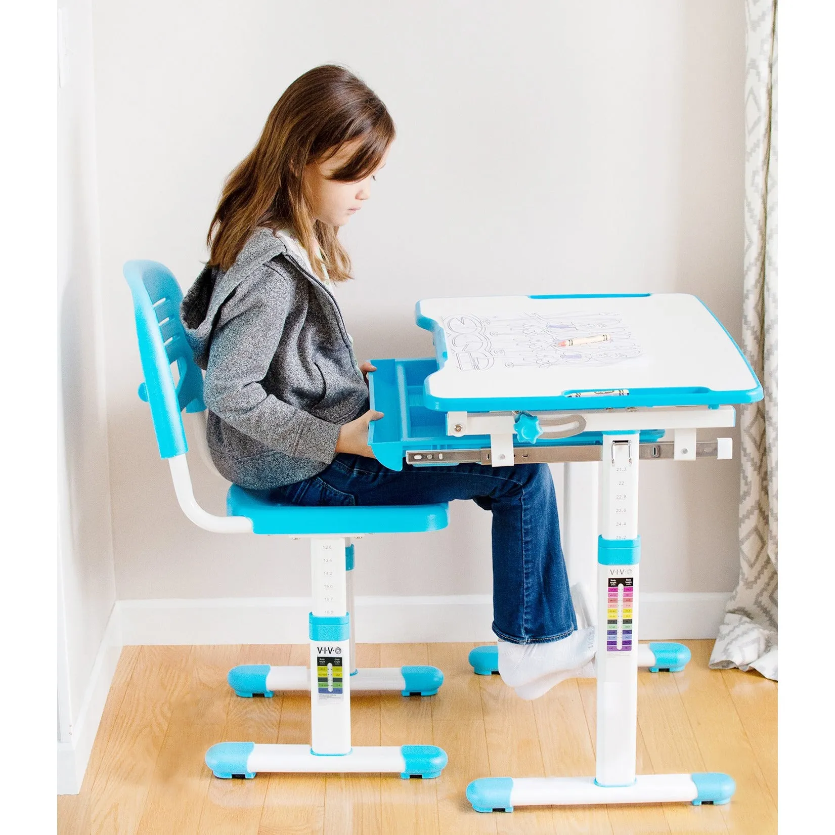 Kids' Height Adjustable Desk and Chair