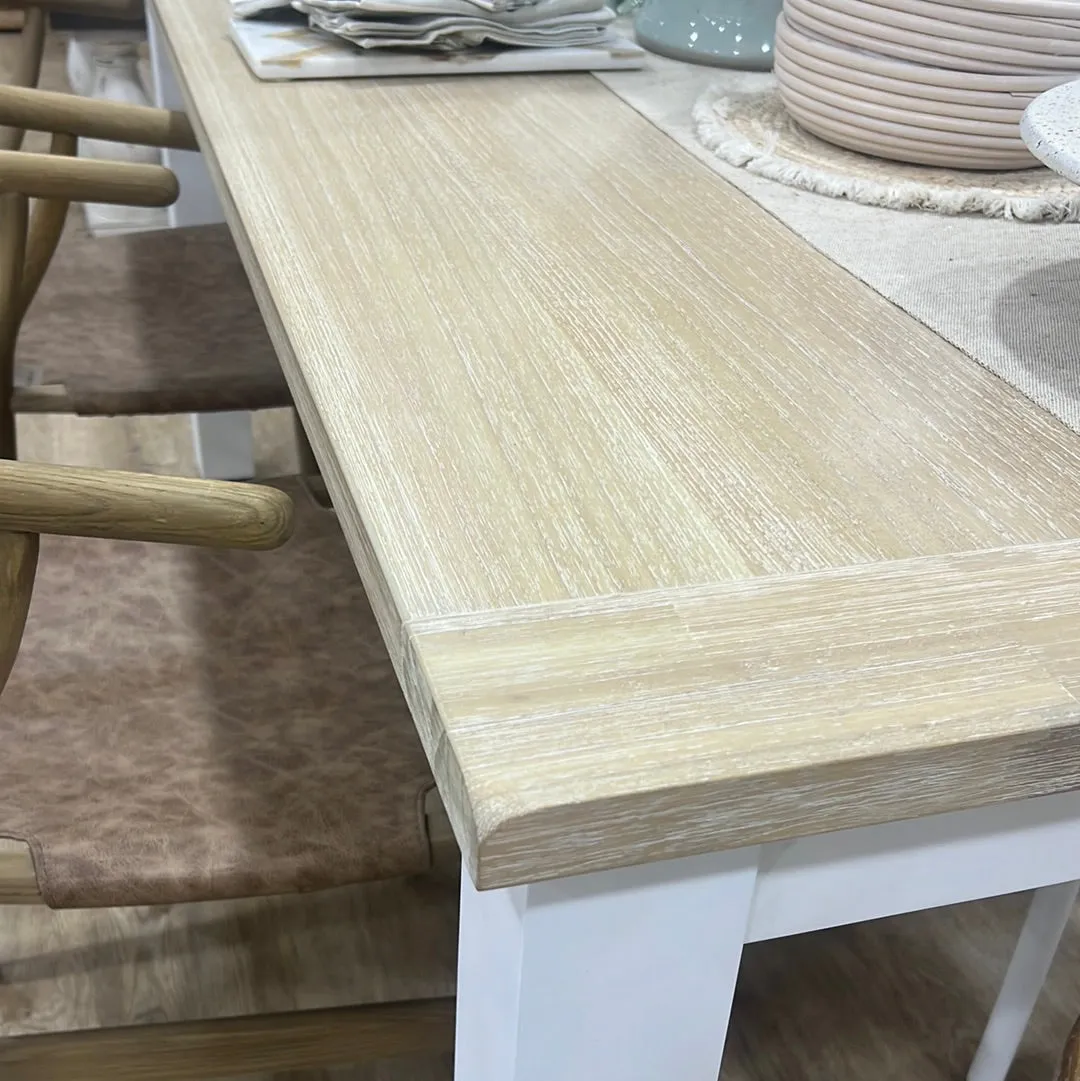 Laguna Dining Table